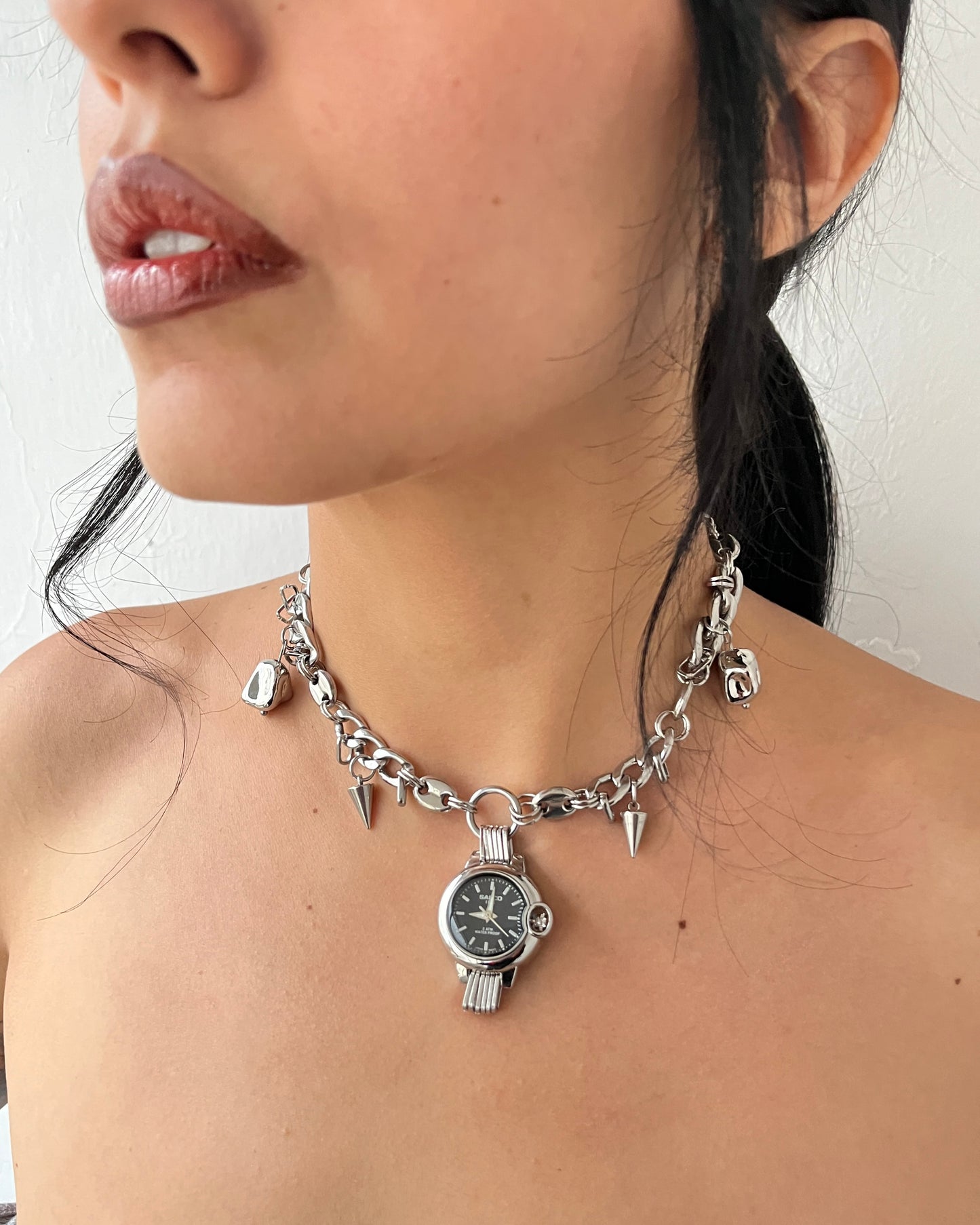 collar silver teeth