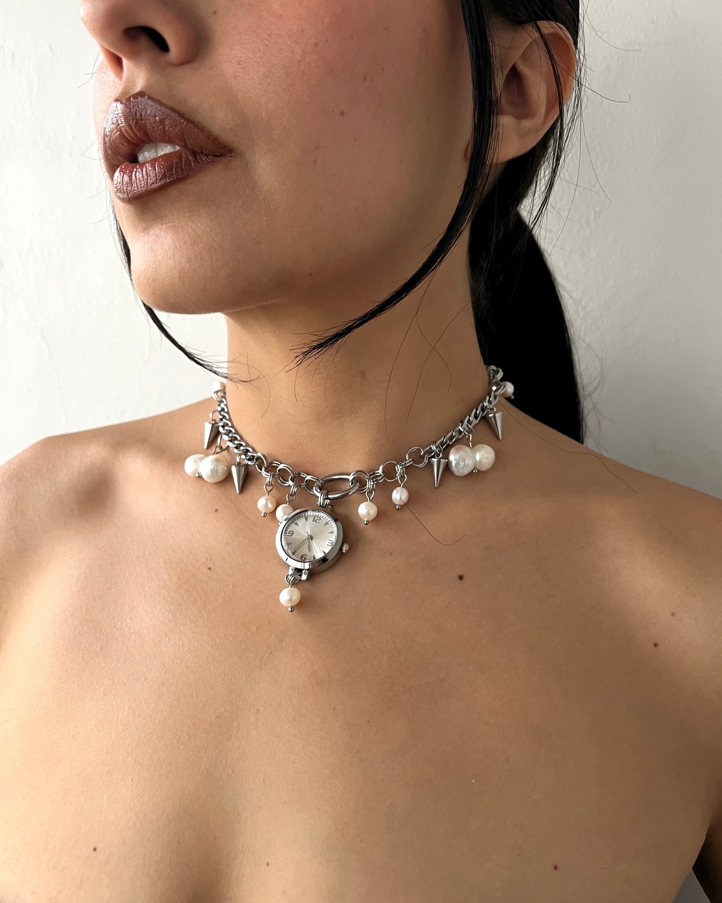 collar saint pearl