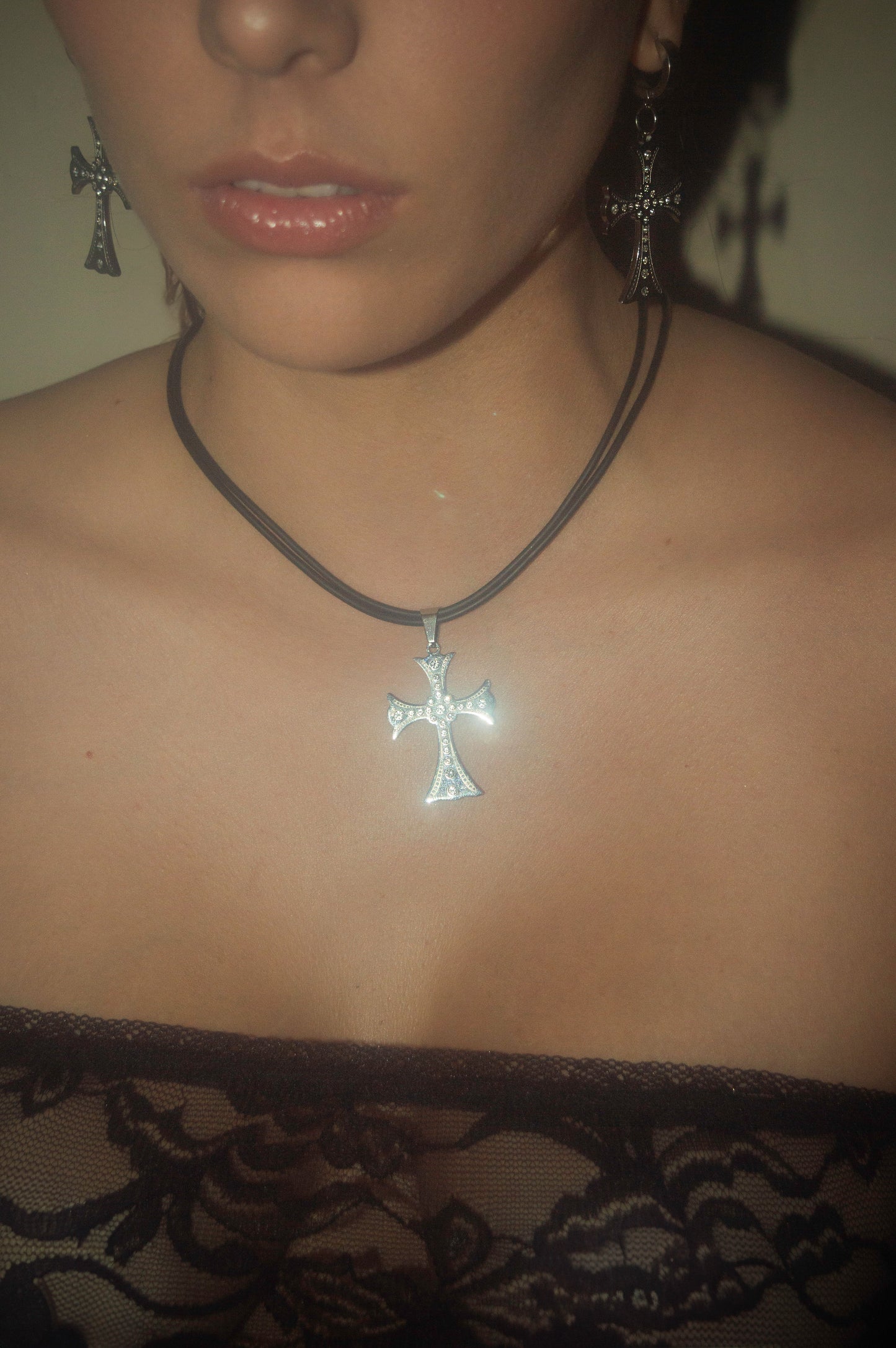 collar cruz BLING
