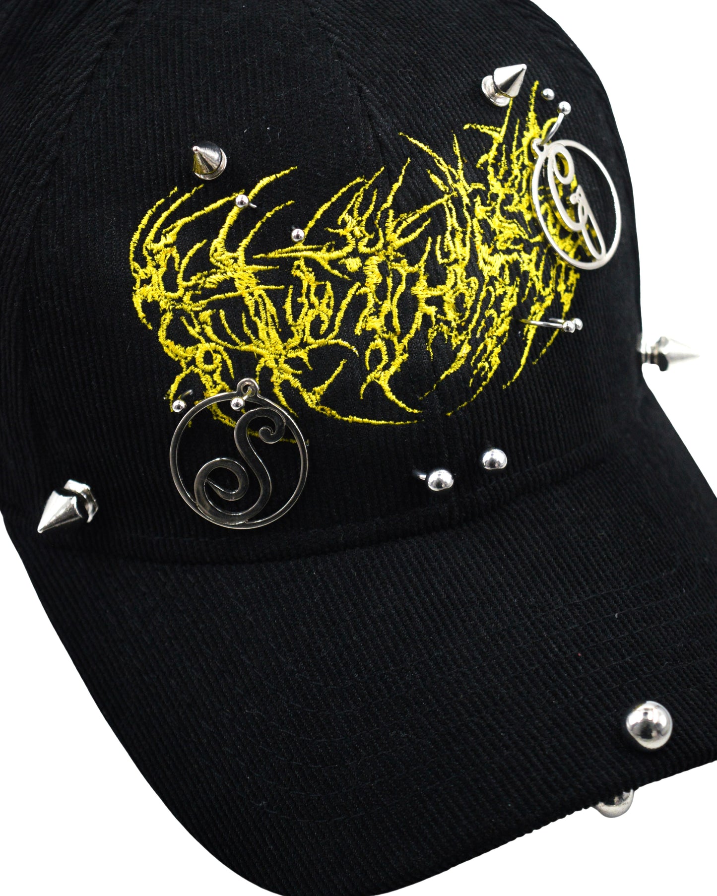gorra “future” Gore X Gorki