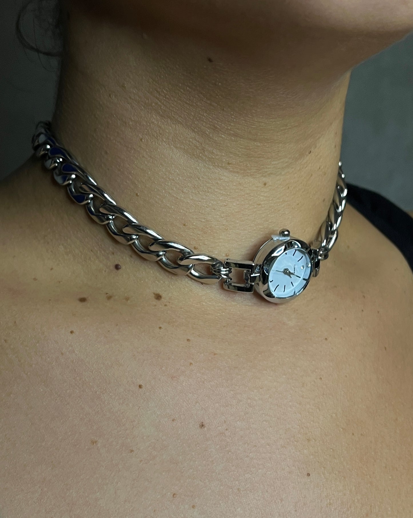 collar reloj basic choker