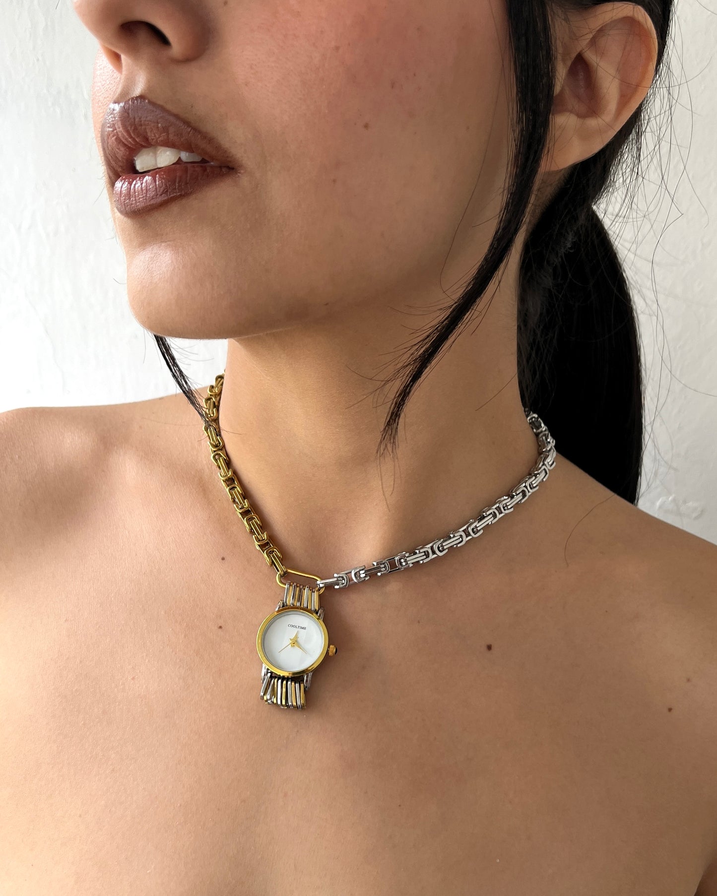 collar mixto