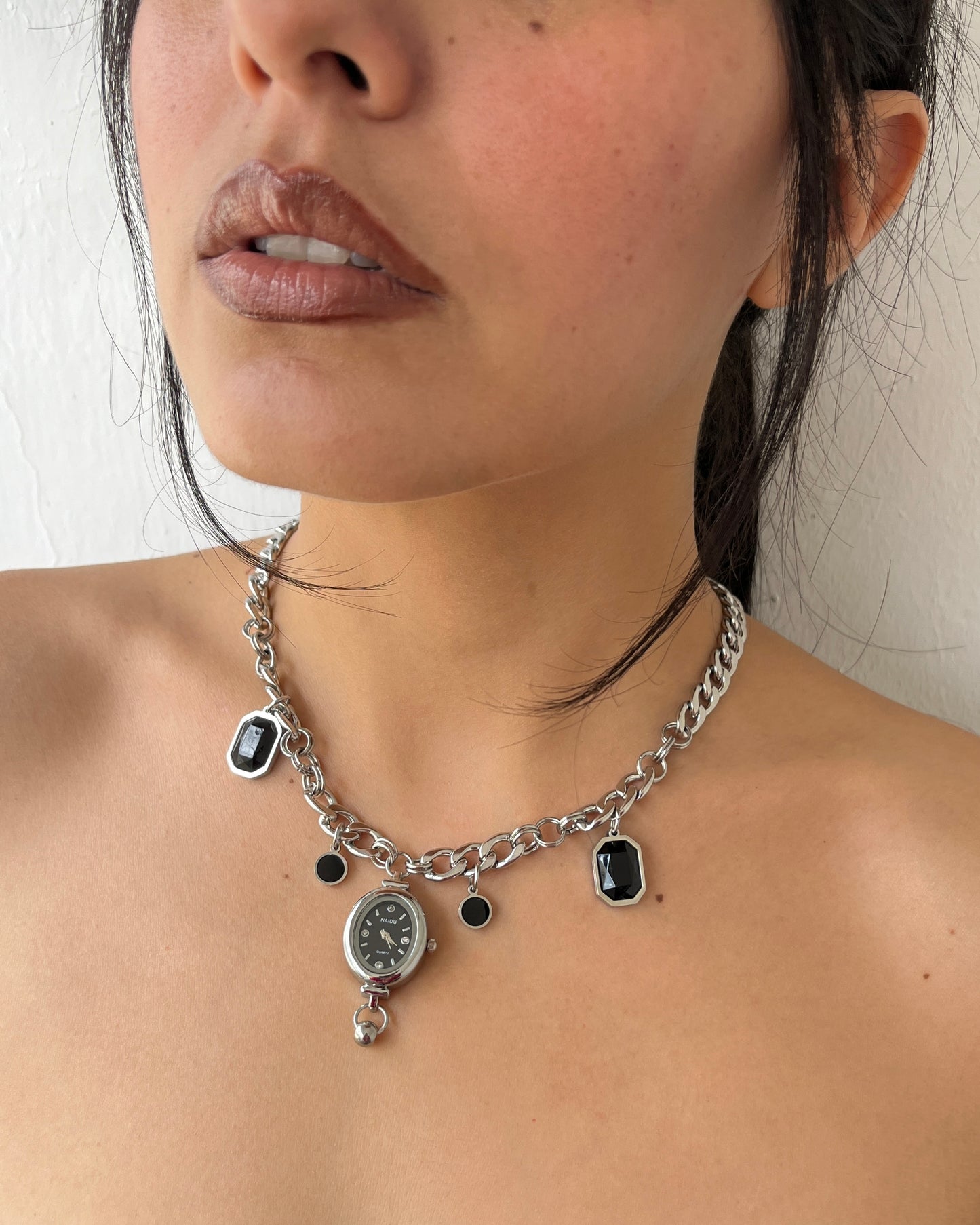 collar black list