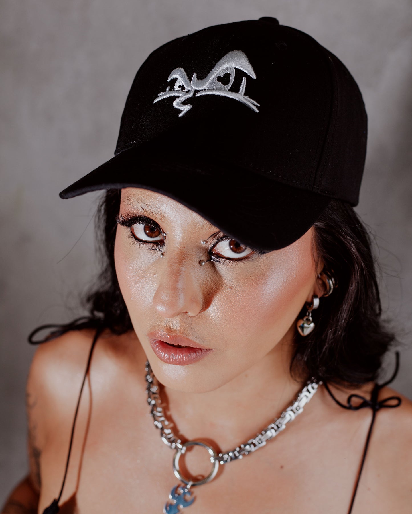 signature gorra gorki