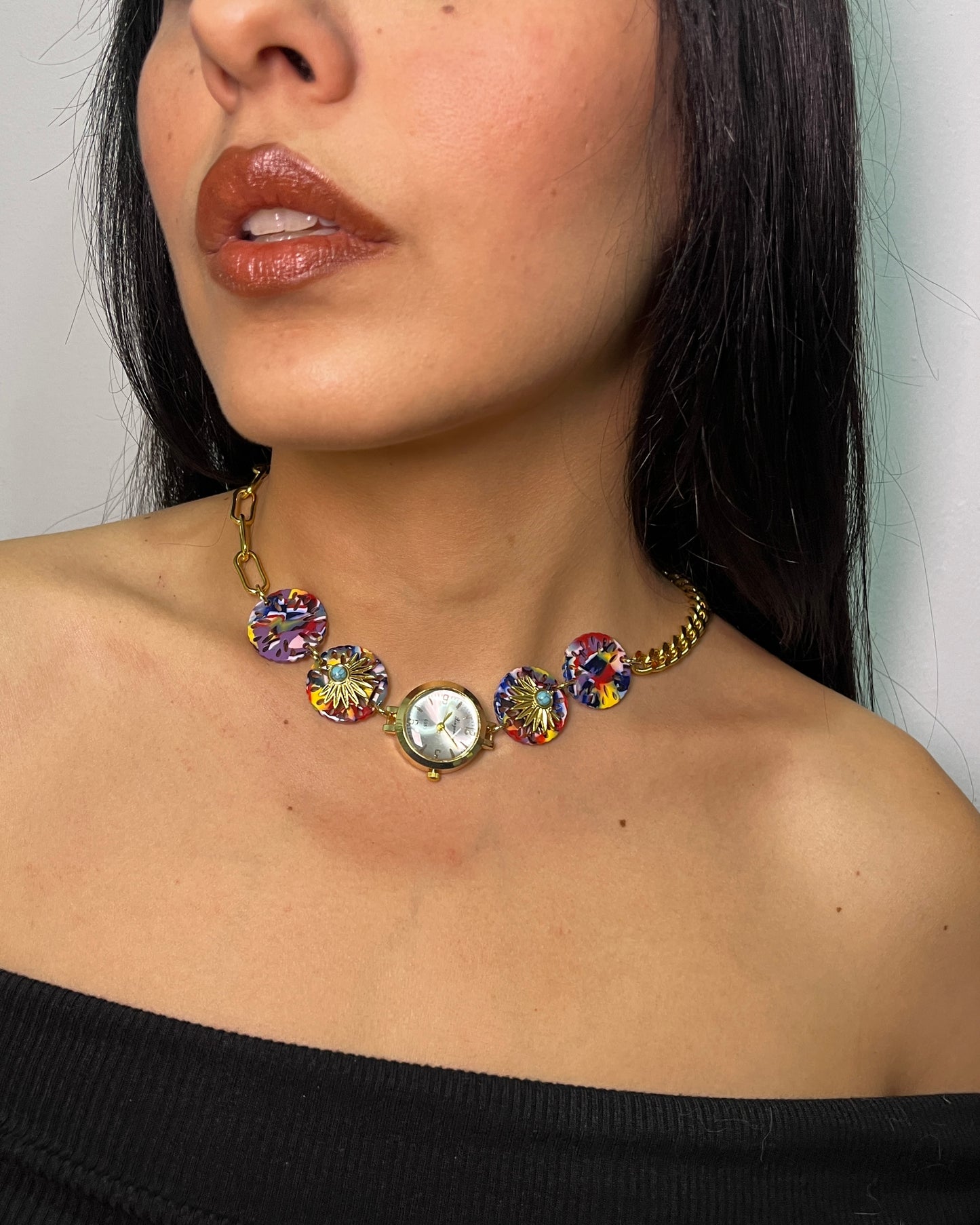 collar hip-ster
