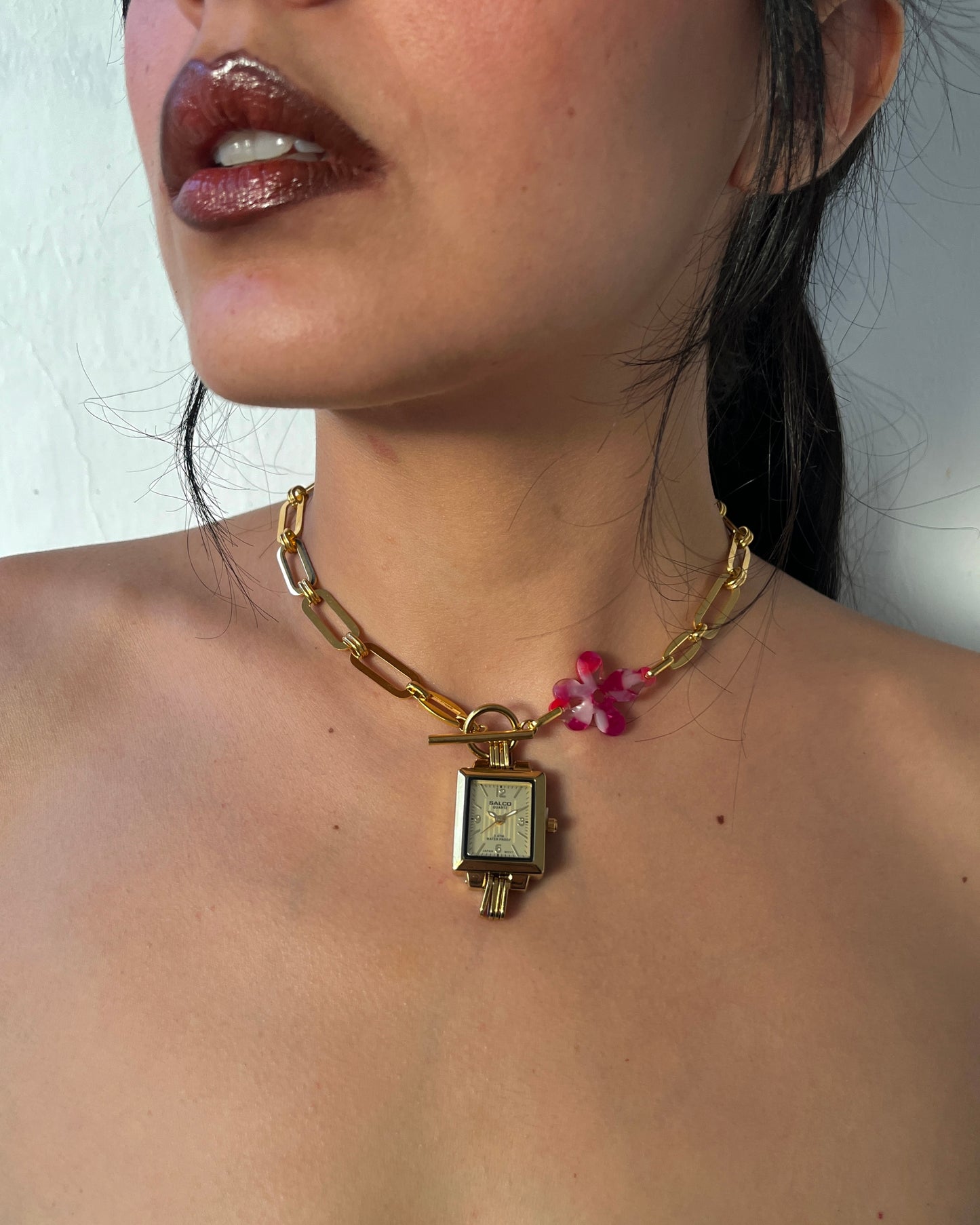 collar pink ring