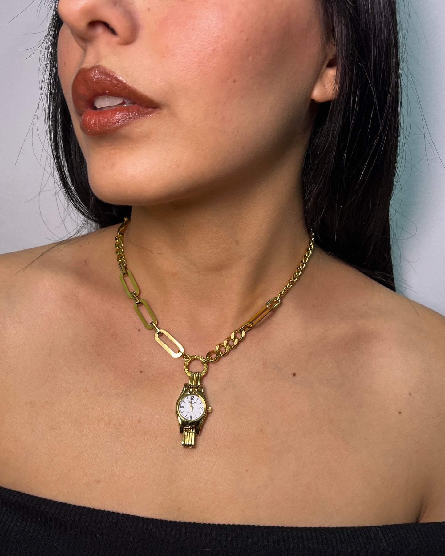 collar white-gold