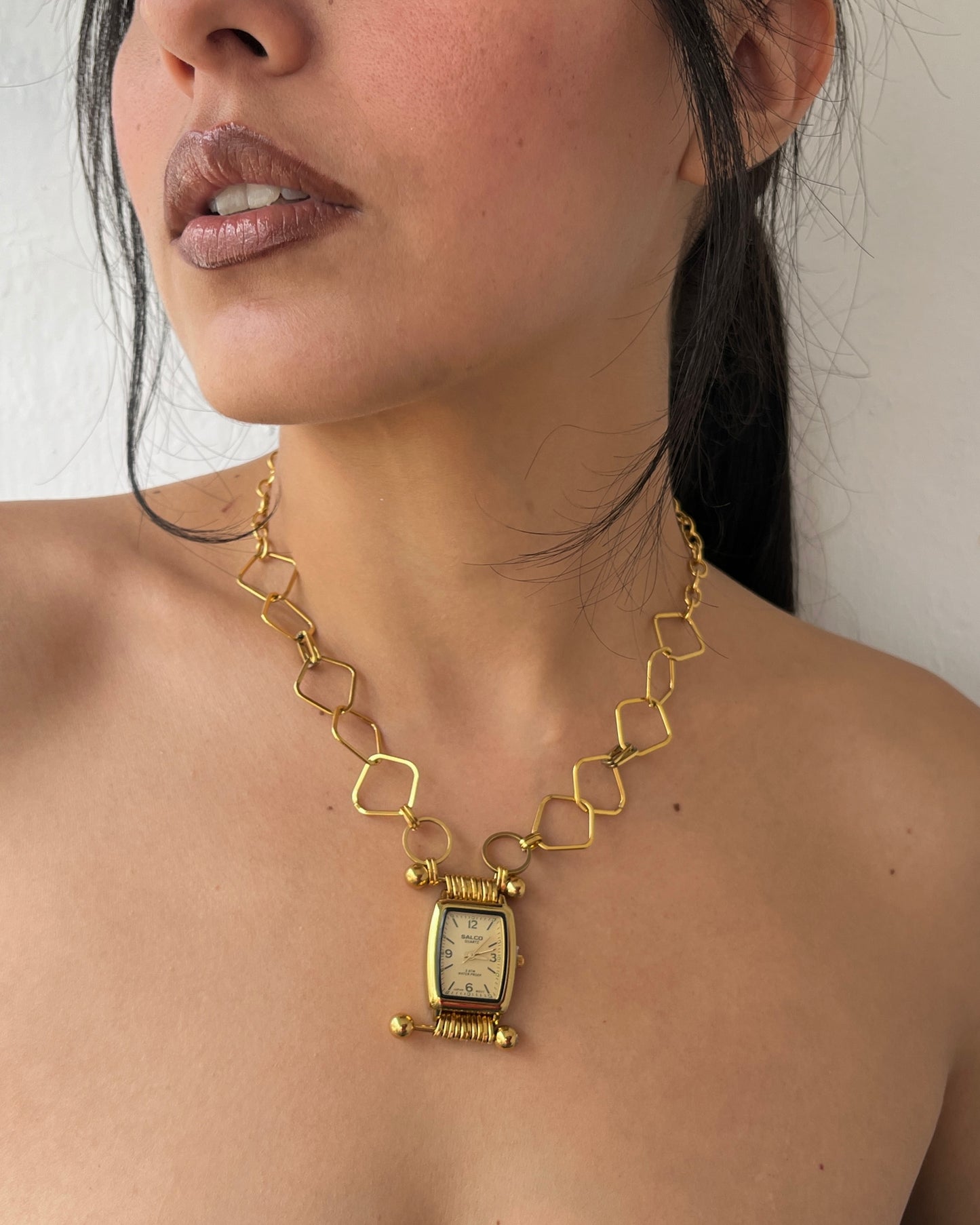 collar g-string